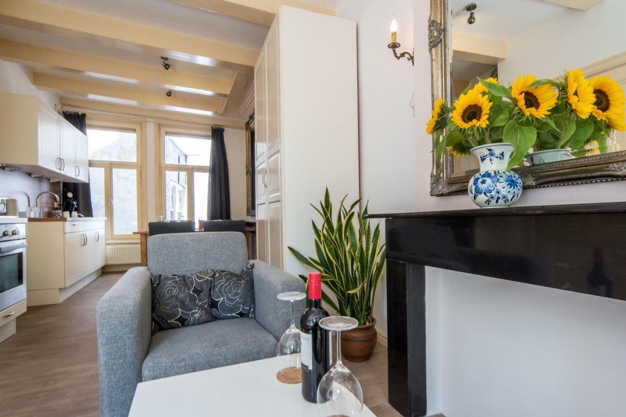 The Blue Stairs Bed & Breakfast Amsterdam Exterior photo