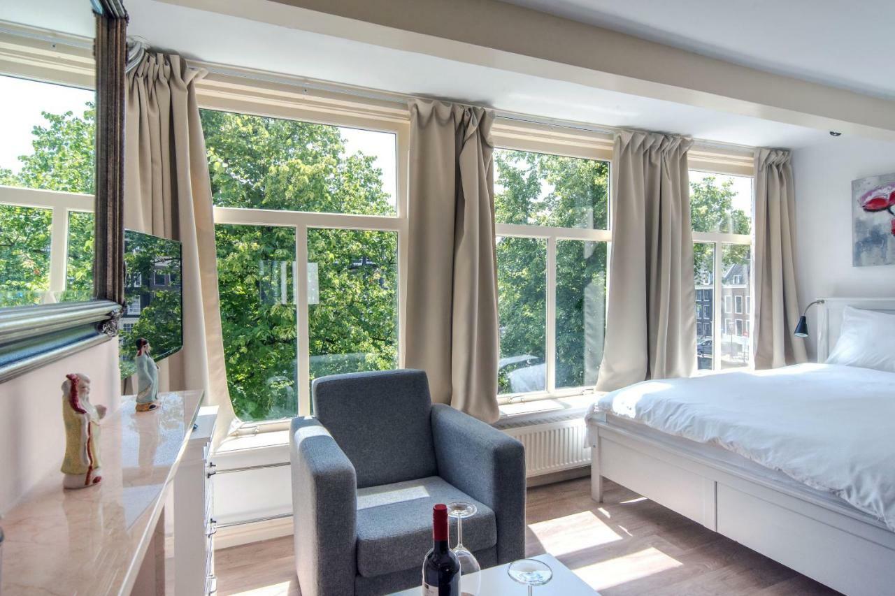 The Blue Stairs Bed & Breakfast Amsterdam Exterior photo